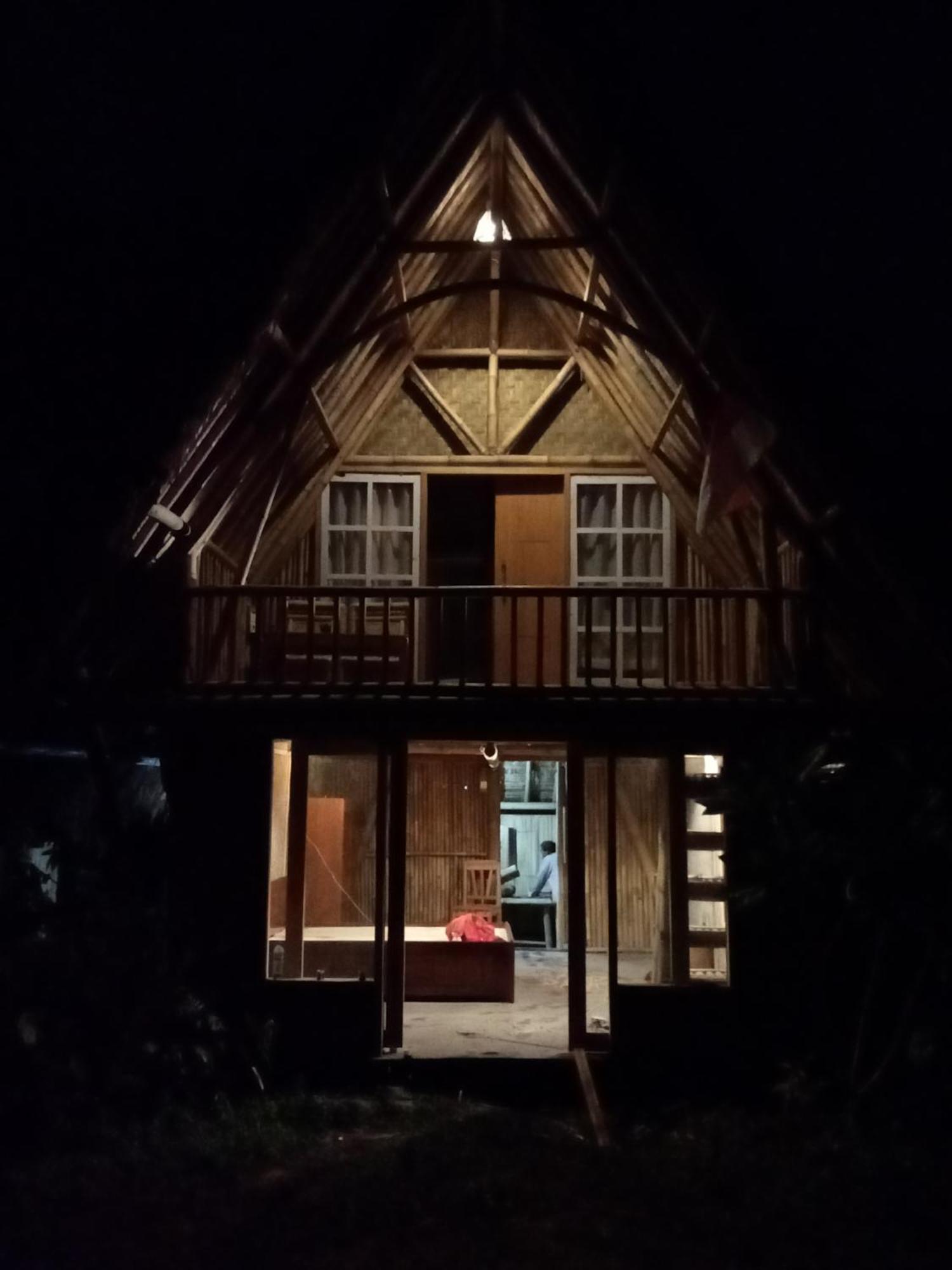 Girang Rinjani Bungalows Tetebatu Room photo